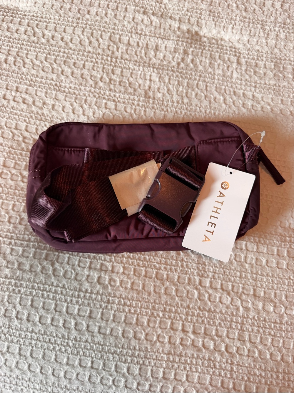Athleta Plum Crossbody belt bag - Picture 3 of 3